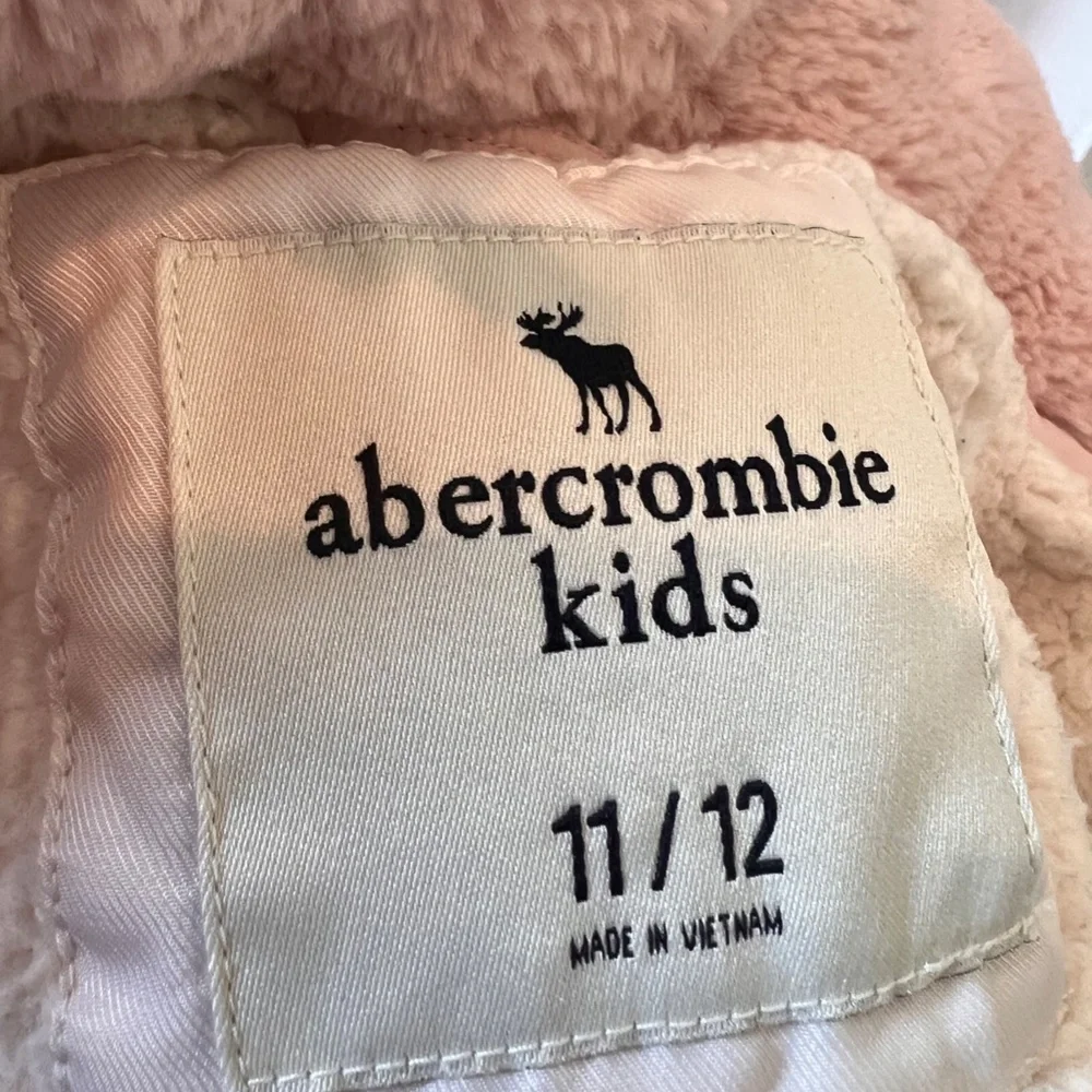 Abercrombie girls winter coat, pink, Sherpa lined. Size 11/12 - Picture 4 of 4